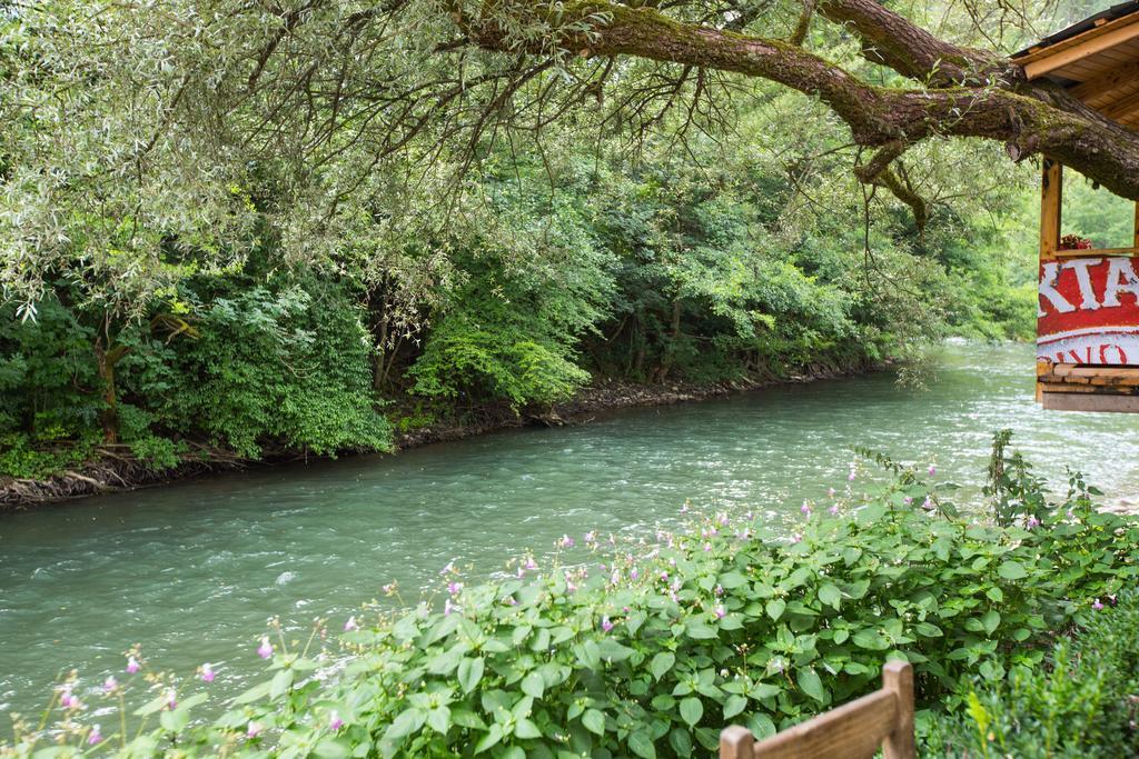 Rafting Kamp Dvije Vrbe Hotel Foca Kültér fotó